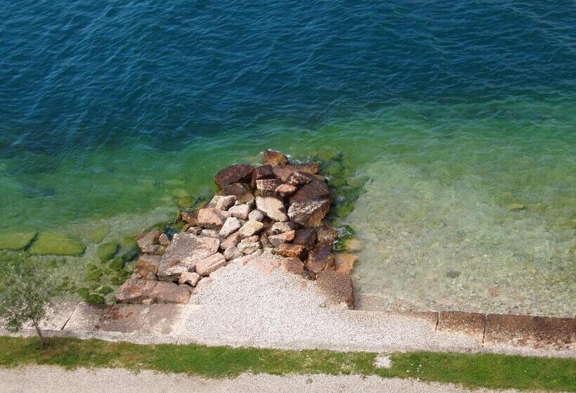 디럭스 룸 호수 전망, Villa Torre   Atmosfera Romantica