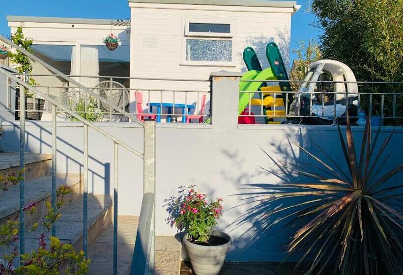 اتاق استاندارد, Nicolas Devon Air Bed And Breakfast