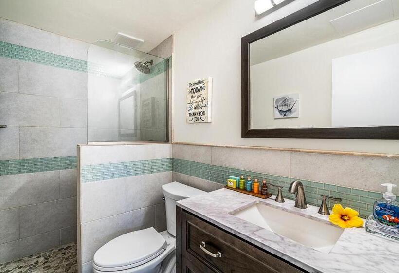 침실 1개 바다 전망 아파트, Oceanfront Luxury Condo