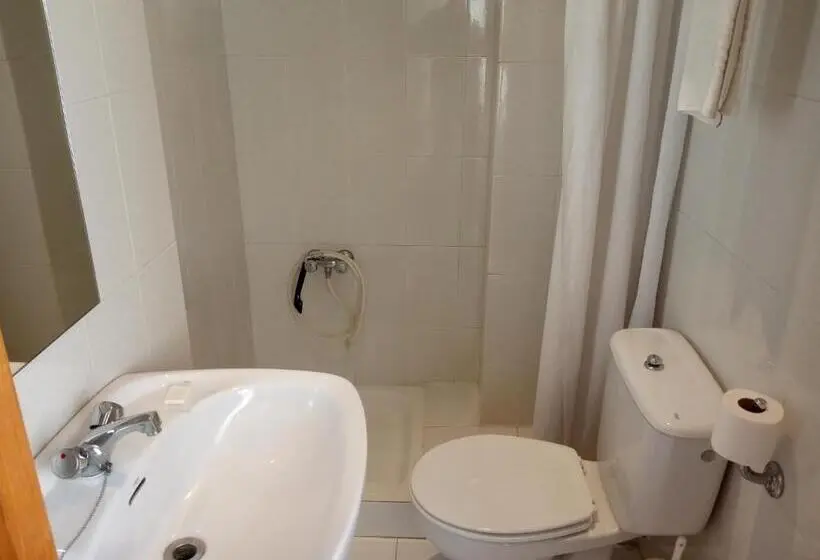 اتاق استاندارد یک نفره, Hostal Mobydick2