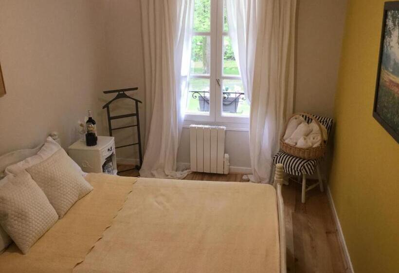 חדר סטנדרט, Auberge Henri Iv