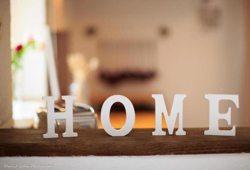 חדר משפחתי נוף לגינה, Domaine De Beaufort