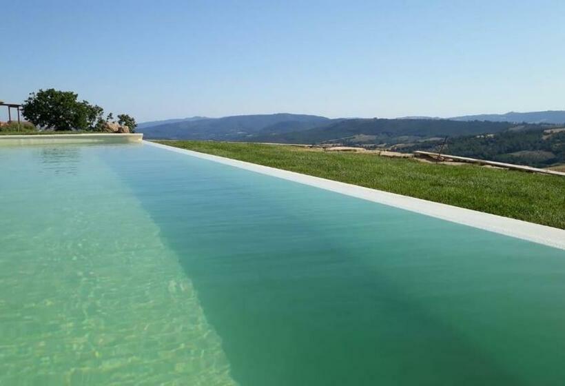 اتاق لوکس, Agriturismo Poggio Monte Saturnia