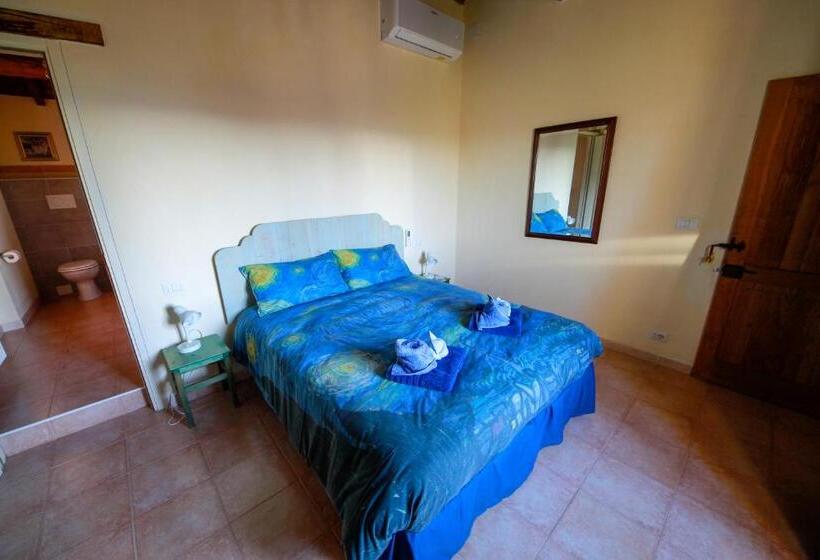 اتاق استاندارد, Agriturismo Poggio Monte Saturnia