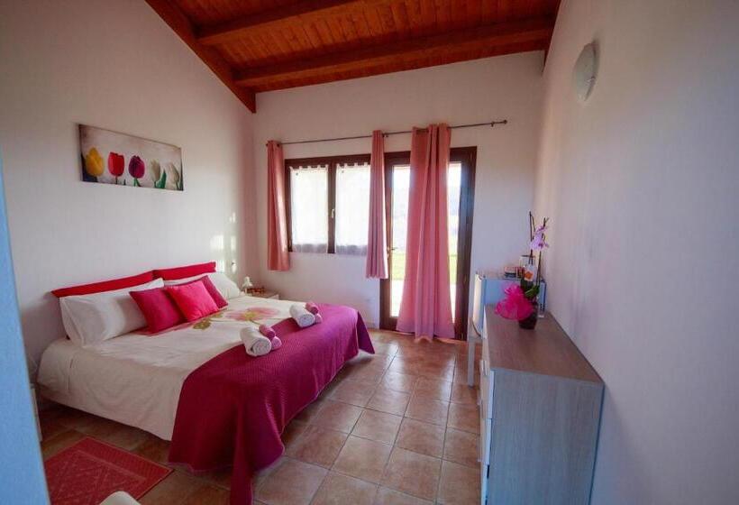 חדר סטנדרט נוף לגינה, Agriturismo Poggio Monte Saturnia