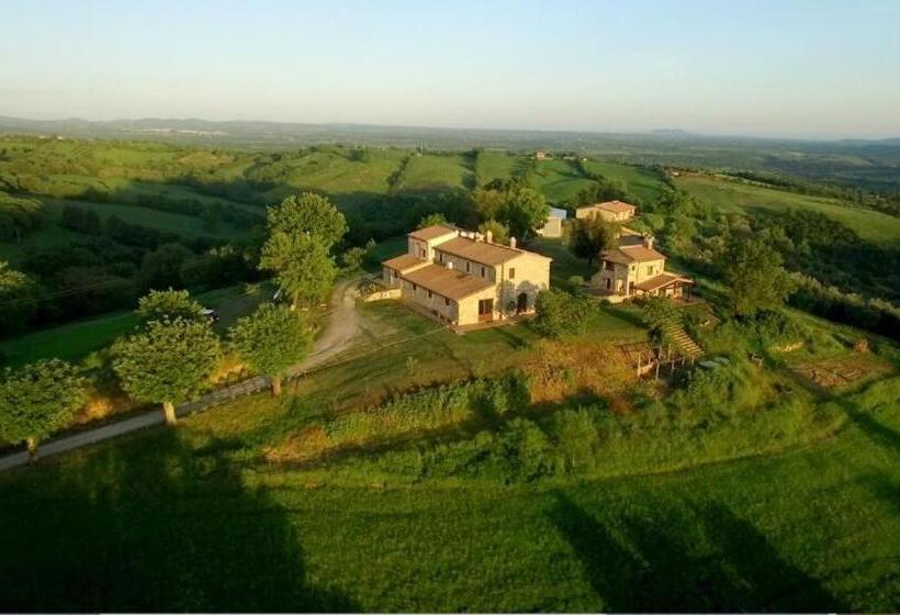 Семейный Номер Вид на Сад, Agriturismo Poggio Monte Saturnia