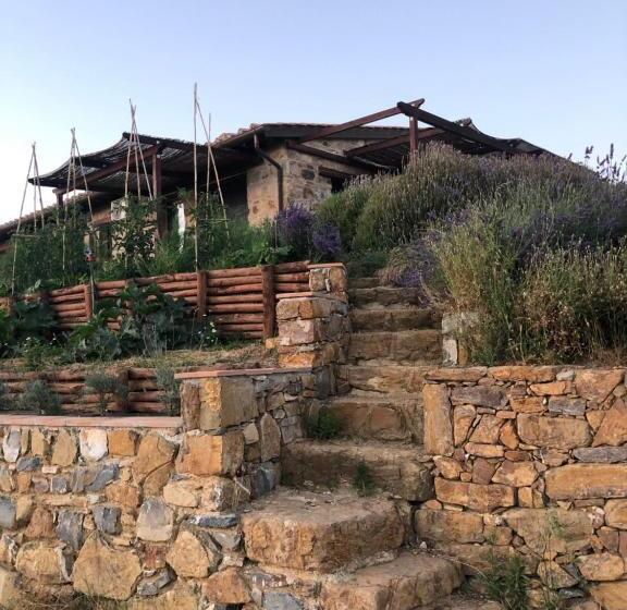 Дом 3 Спальни, Agriturismo Poggio Monte Saturnia