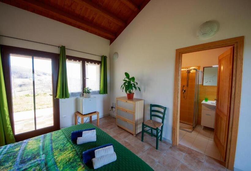 اتاق استاندارد با چشمانداز باغ, Agriturismo Poggio Monte Saturnia