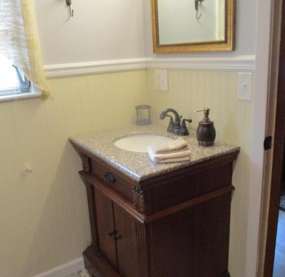 침실 1개 주택, The Best! Gorgeous Cabin W Antiques For 2, Near Princeton I 77