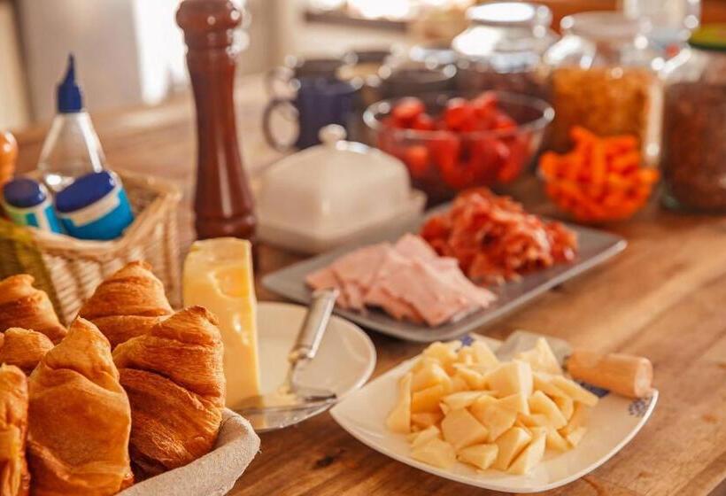 Номер Стандарт Четырехместный Совместный Санузел, Statek Two Brooms, Apartment