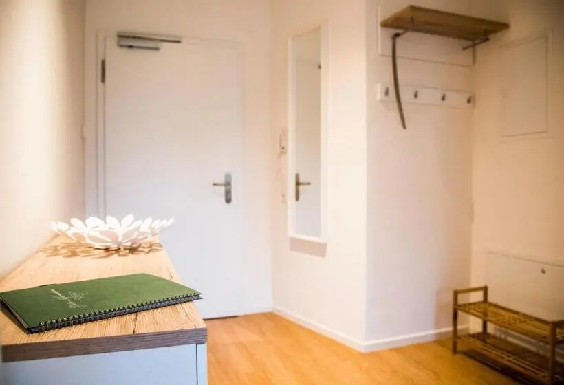 バルコニー付き１ベッドルームアパートメント, Apartmenthaus Feldberg