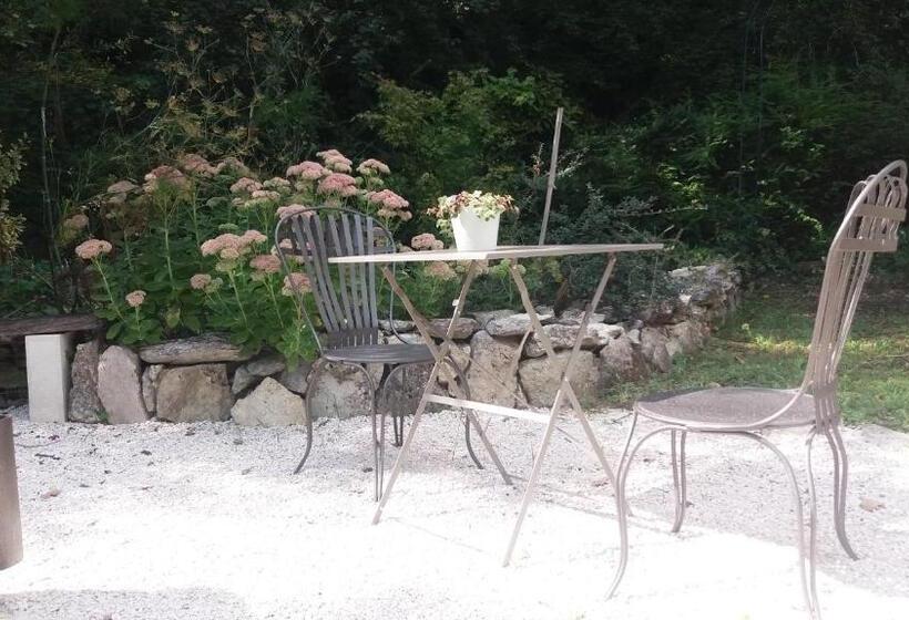 Номер Стандарт Вид на Сад, Chambre D Hôtes Au Calme Avec Spa