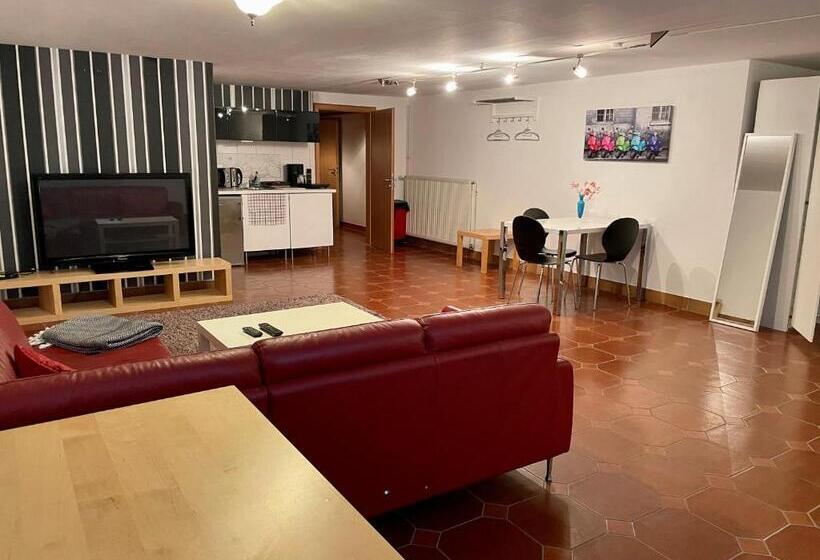 디럭스 스튜디오, Gästehaus Vigliarolo