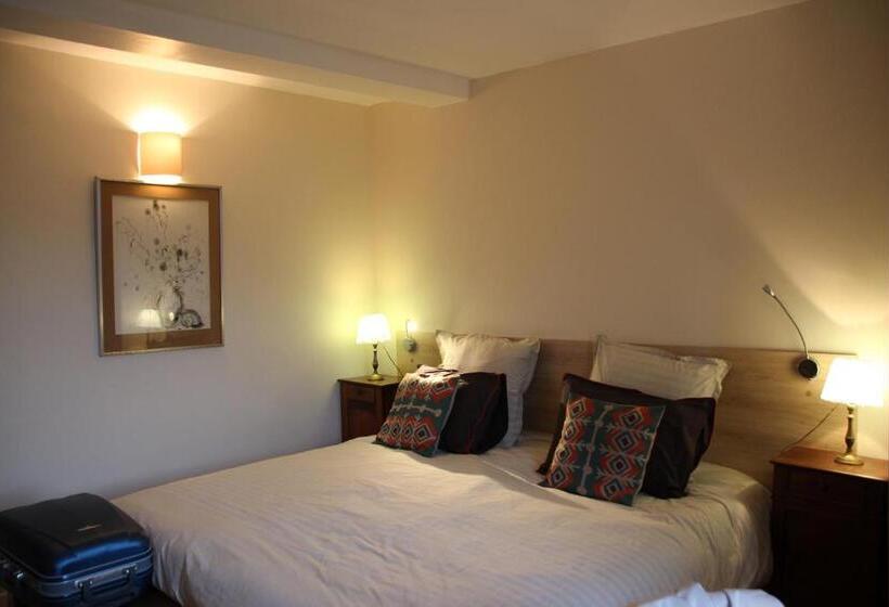 جناح عائلي, La Maison De Jeanne