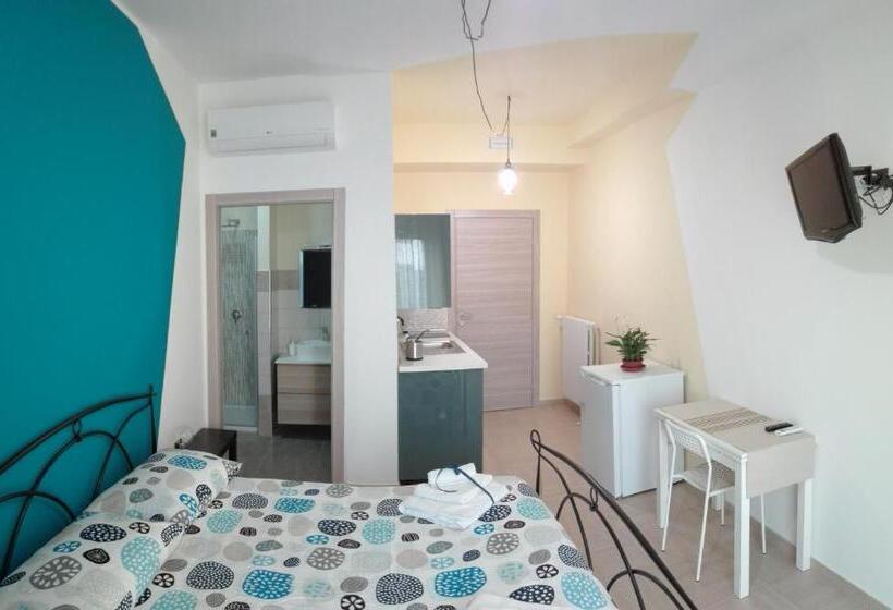 استودیوی استاندارد, Casa Zelia