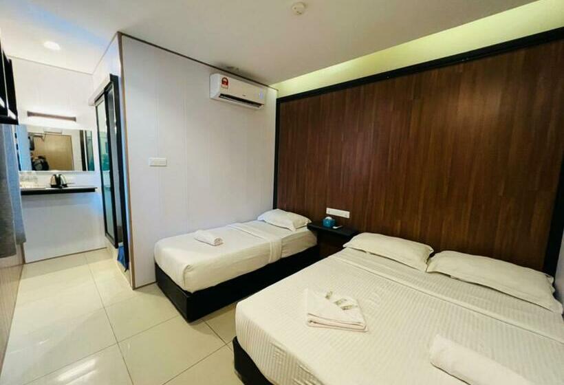 غرفة عائلية, Memory Boutique