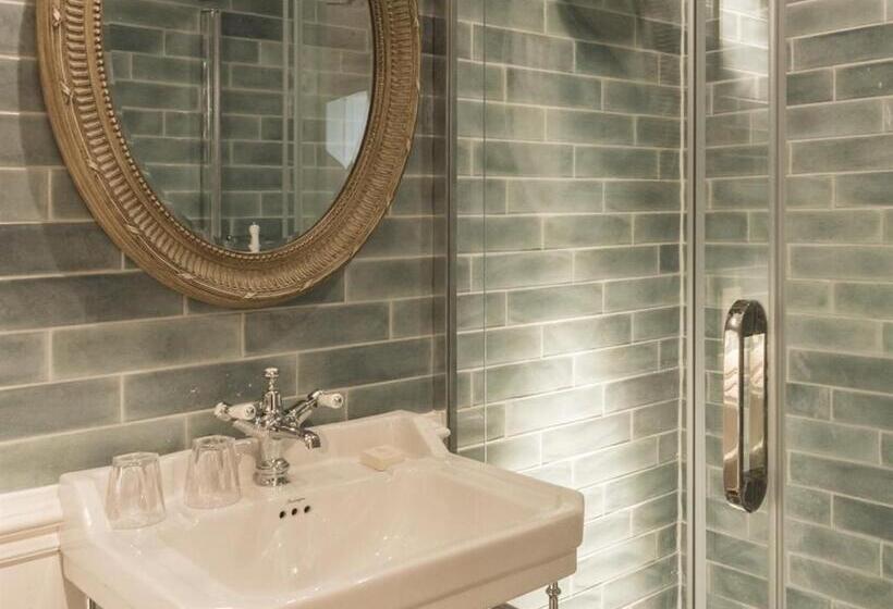 스탠다드 룸 킹사이즈 침대, Sandy Mount House