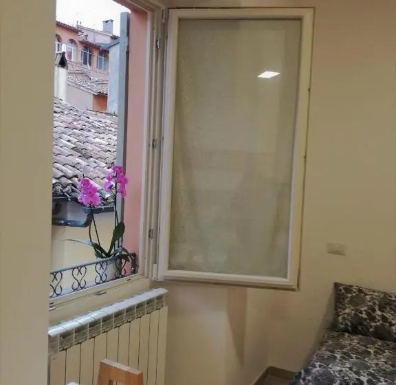 اتاق راحتی سه تخته, B&b Casa Lilli