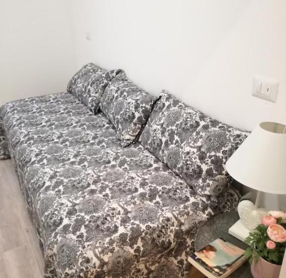 חדר קומפורט לשלושה, B&b Casa Lilli