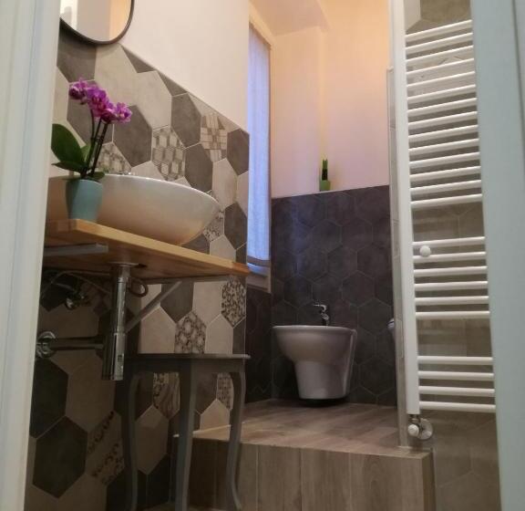 חדר קומפורט לשלושה, B&b Casa Lilli