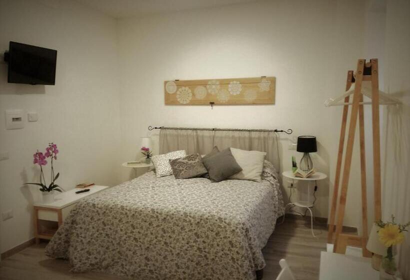 חדר קומפורט לשלושה, B&b Casa Lilli