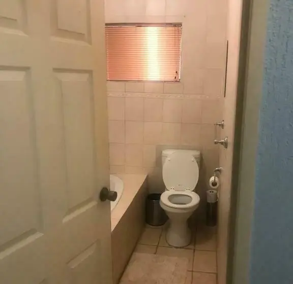 スタンダードルーム, Ankuweni Guest House