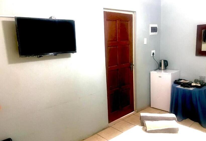 Номер Стандарт, Ankuweni Guest House