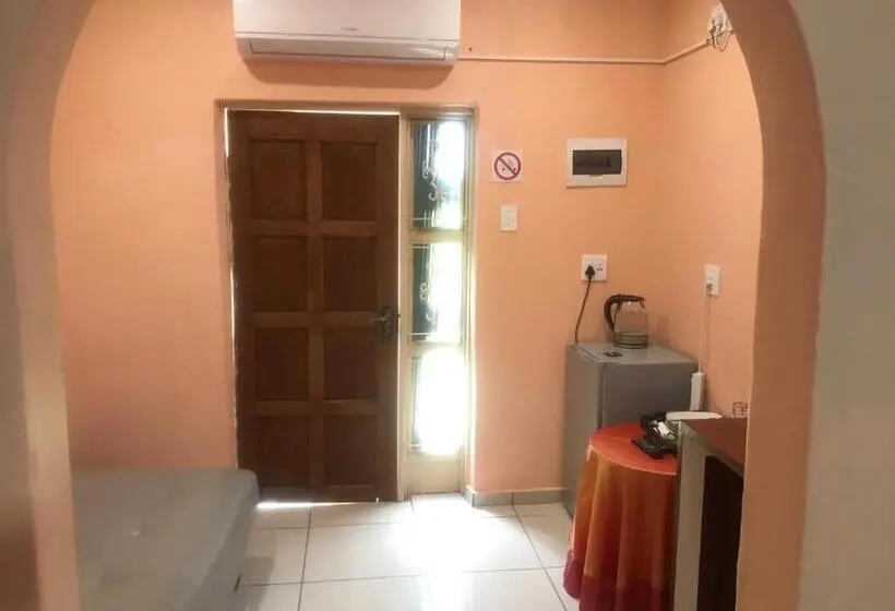 ファミリールーム, Ankuweni Guest House