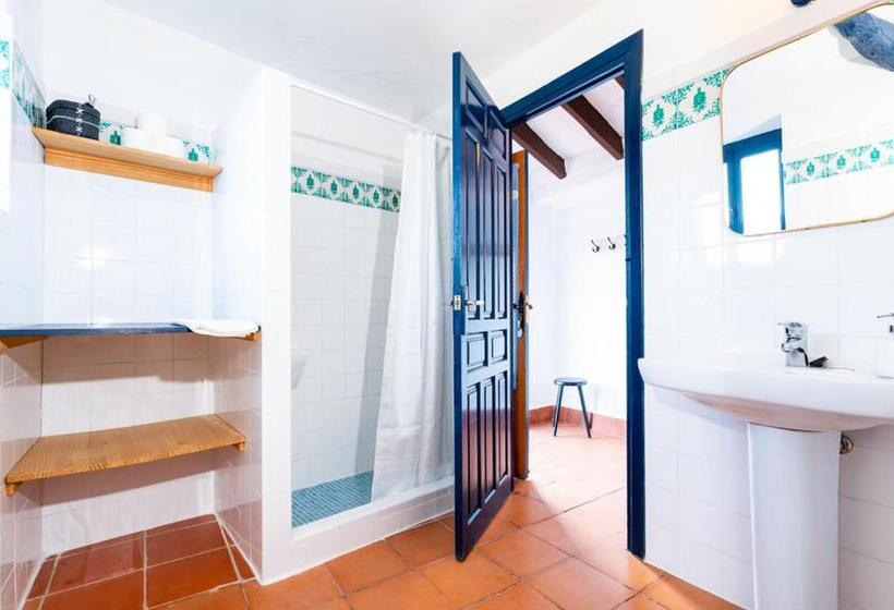 غرفة قياسية مزوَّدة بتراس, Limonero Bnb