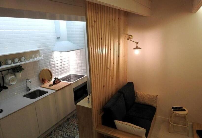 标准平房, Cantinho Da Gândara