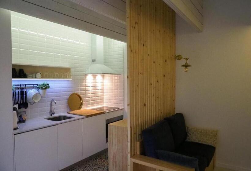 标准平房, Cantinho Da Gândara