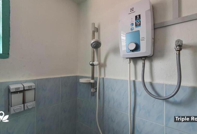 חדר קומפורט לשלושה, Jsw Inn