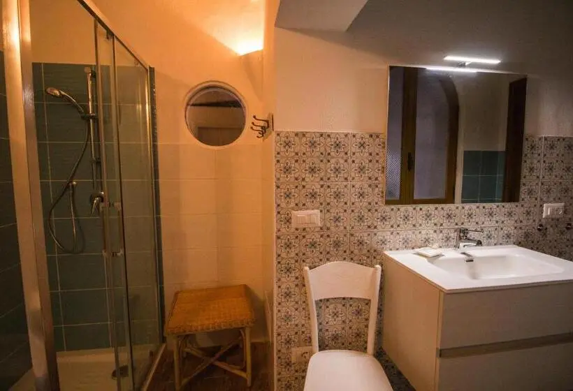 Standard room with outdoor bath, Casa Sui Tetti