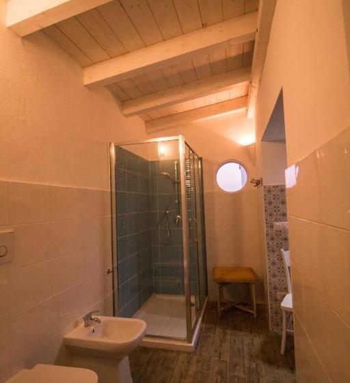Standard room with outdoor bath, Casa Sui Tetti