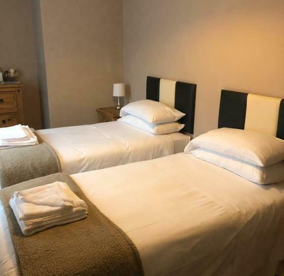 Номер Стандарт, The Magnet Tavern