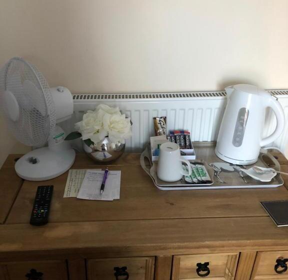 Номер Стандарт, The Magnet Tavern