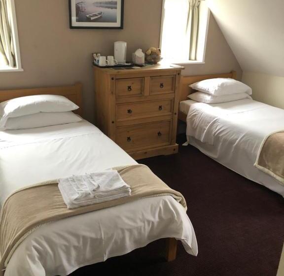 Номер Стандарт, The Magnet Tavern