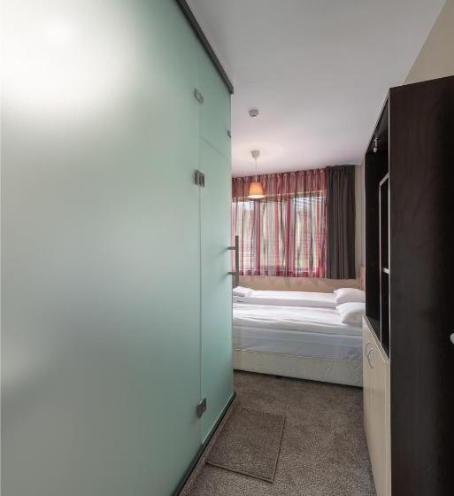 スタンダードルーム, Garson