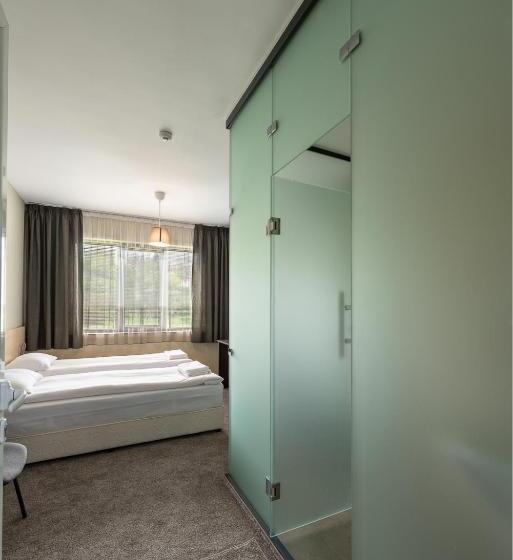 スタンダードルーム, Garson