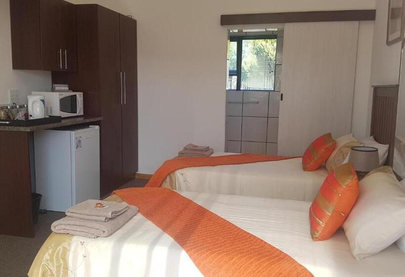 Номер Стандарт, Karoo View Guesthouse Cradock