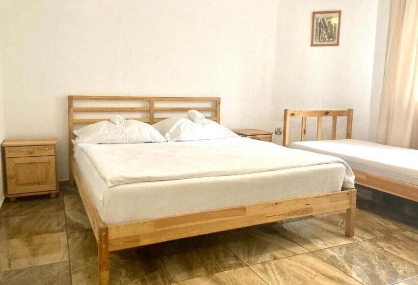 Háromágyas Standard Szoba, Luxor