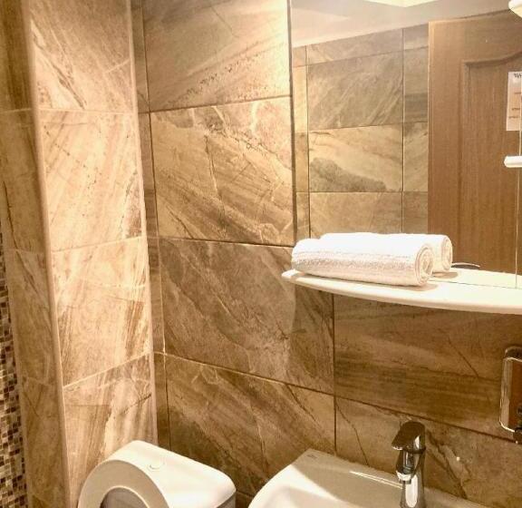 Háromágyas Standard Szoba, Luxor