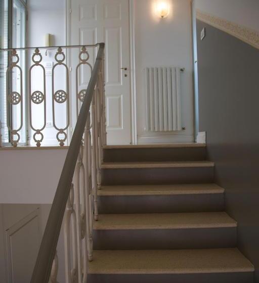 اتاق استاندارد با وان آب گرم, Masnadieri 18