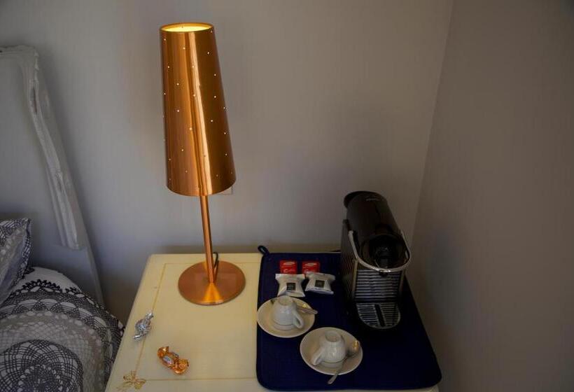 اتاق استاندارد, Masnadieri 18