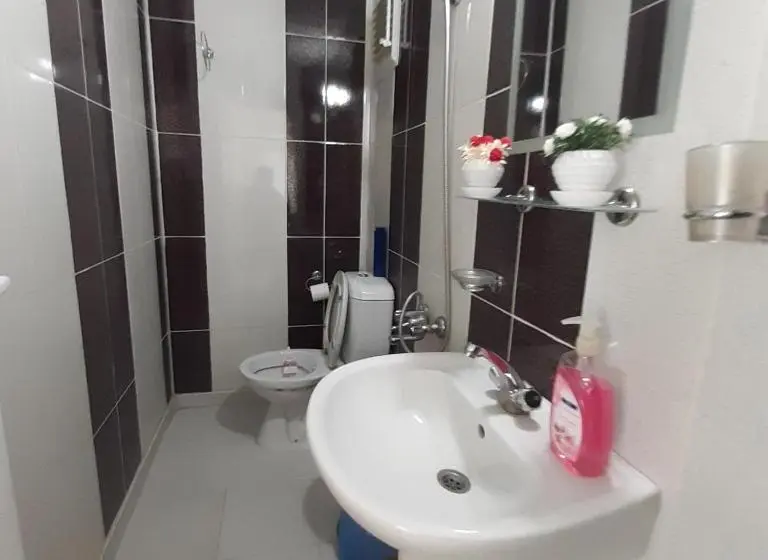 スタンダード4人部屋, Saydam Otel