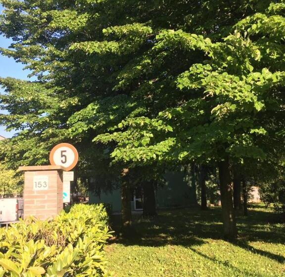 Quarto standard, B&b Jois