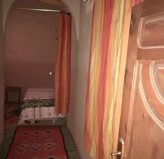 غرفة سوبيريور مطلّة علي الحديقة, Riad Berbère Boutaghrar