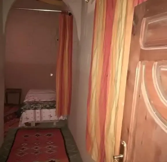 ガーデンビュースーペリアールーム, Riad Berbère Boutaghrar