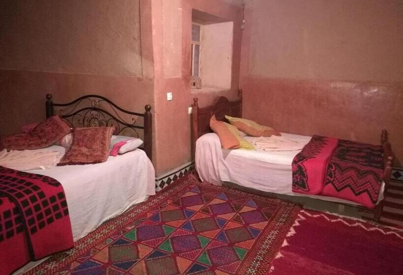 جناح عائلي, Riad Berbère Boutaghrar