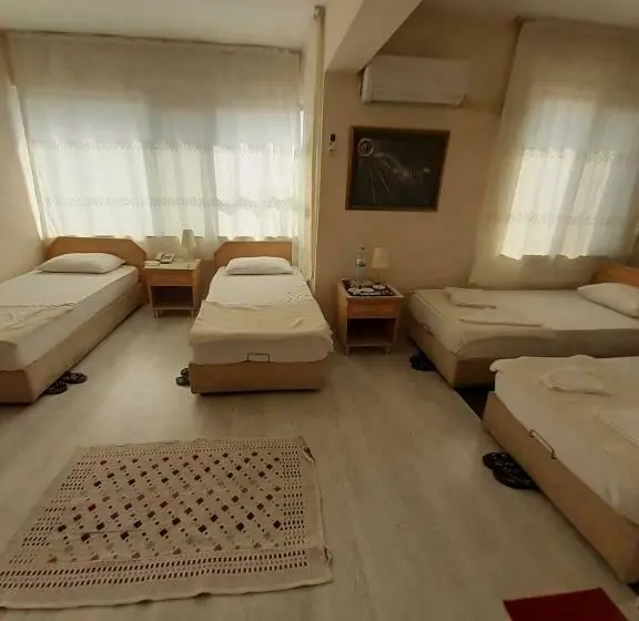 スタンダード4人部屋, Saydam Otel